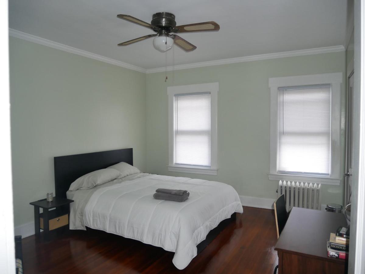 Arrivals & Departures Bed and Breakfast Elizabeth Esterno foto
